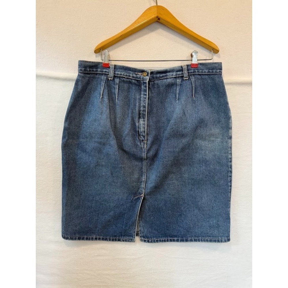 Vintage 1980s Closet Staple Basics Denim Jean Midi Skirt Plus 20W - 100% COTTON
